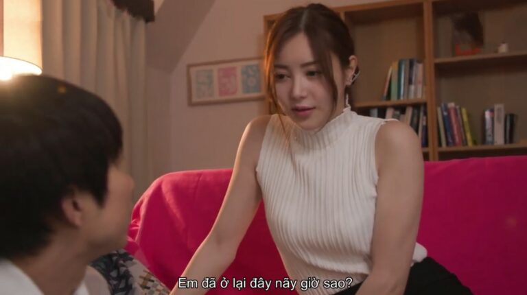 Thấy cô giáo không khỏe, cậu học sinh đưa cô giáo về nhà và cái kết